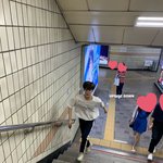 [<b>프듀X</b>] 김우석 계단 오를때 팔 휘적거리는거 봐 ㅋㅋㅋ