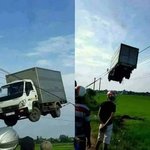 [댓글부탁해] <b>의문</b>의 교통사고.jpg