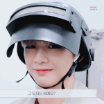 [강다니엘] <b>헬멧</b>이 이렇게 까리하게 어울릴거까진 없잖아