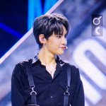 [프듀X] 이진혁 <b>착장</b> 진짜