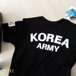 [댓글부탁해] 로카 반팔티 입고 다니면 이상해?