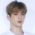 [강다니엘] <b>반대</b>로 봐도 이뻐