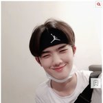 사진에 있는 <b>인물</b> 누구야?