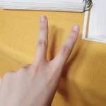 손가락 <b>마디</b> 자꾸 주무르고 마사지하면 얇아질까?