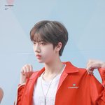 [프듀<b>X</b>] 함원진 뒷머리도 짜르고 <b>앞머리</b>도 내렸나봐