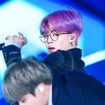 [방탄소년단] 여기 <b>처음</b>와보는데 사진같은거 부탁해두되는 곳이야?...