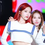 빨간 머리 염색했던 아이돌