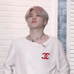 [방탄소년단] 작년에 입었던 <b>바지</b>