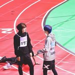 얘네 둘이 손잡고 데뷔했으면 좋겠어