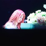 웹툰 보는 느낌의 <b>여</b><b>돌</b>