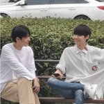 <b>이진혁</b> 옷 못입는거야??