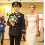 [댓글부탁해] 60세 <b>연하</b>와 결혼했던 러시아 남자 배우 ㄷㄷ