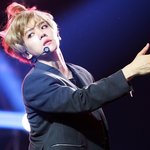 [EXO] 백현이 이 사진 <b>분위기</b> 대박이다