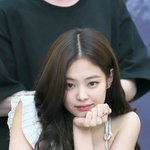 [블랙<b>핑크</b>] 제니 얼굴이 오진다