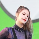 <b>cd</b>에 얼굴가려지면