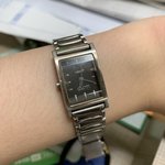 <b>이</b> 시계 <b>촌</b>스럽나요?