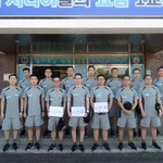 [EXO] 비주얼,비율 전부 일반인 수준이었던 디오.<b>JPG</b>