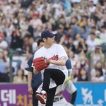 [댓글부탁해] 강다니엘 시구 사진 <b>존멋</b>