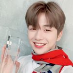 [강다니엘] <b>행운</b>의 멈무 (υ·•︠ܫ•︡ υ)