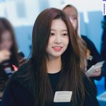 [댓글부탁해] 현재 걸그룹 비주얼 <b>원탑</b>이라고 생각하는 아이돌.JPG