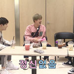[방탄소년단] 석찌야 <b>행복</b>해 ..?
