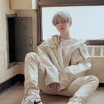 [EXO] 음방에서 이 의상 <b>소취</b>