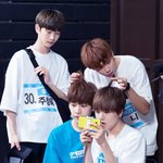 [프듀X] 님들 프엑 일상사진?<b>엠넷</b>에서 올려주는 거 어디서 봐요?...