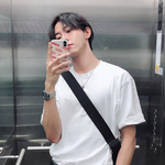 생각보다 동안인거 같은 연예인