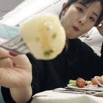 슬기가 비행기 타면 하는 것들