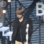 백현 춤 <b>숙연</b>하다....