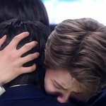 [프듀X] <b>진혁</b>이 진우 안고 우는거 ㅠㅠ