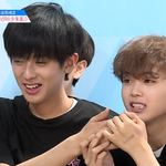 [프듀X] <b>송형준</b> 손 뭐야??