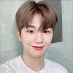 [강다니엘] 강다니엘 <b>입매</b> 너무 부러워