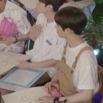 [프듀X] 오늘자 브이앱에서 곰돌이룩입은 황윤성ㅜㅜ