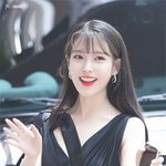 얼굴을 제일 먼저 보게 되는 여돌