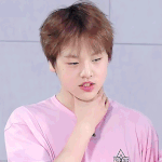 [프듀X] 얼굴 분홍빛으로 물든 연습생