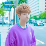 [프듀X] 왜 시계 거꾸로 들고있지?