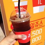 [EXO] 야 공연장에 이런컵 들고 들가도 됨??
