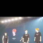 [EXO] 팬들이 히스토리 떼창하면서 소리질러 하! 하니까