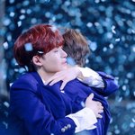 [댓글부탁해] 이거 <b>정모</b>가 안은거 누구야?