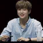 [강다니엘] <b>첫앨범</b> 팬싸때 심장아프게 사랑스러워