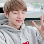 [강다니엘] 강다니엘 새 브이앱 채널 영상 썸네일 <b>이미지</b>