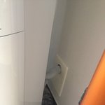 [드루와] 울고양이 <b>구석</b>에서 자고있음