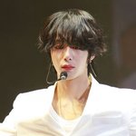 진한 이목구비 <b>소유</b>한 男아이돌