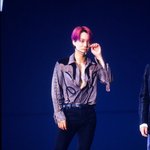 [EXO] 김조닌 진짜 <b>각선미</b> 미쳤냐...