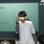 [댓글부탁해] 핸드폰 화면 막 흔들리는거 왜 이러는거임?
