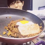 [김재환] 덕질이 밥 먹여주냐고?