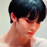 [댓글부탁해] 쇄골 섹시한 아이돌 <b>첨보</b>네