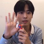 [댓글부탁해] 너네라면 안정된 전문직vs<b>험난</b>하지만 하고싶은일