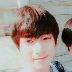 [엑스원] <b>한</b>칠이 뭐하고 있나